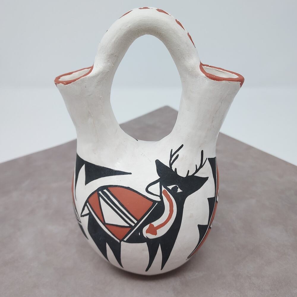 Vintage Native American R Malie Acoma Pueblo Pottery Wedding Vase Heartline Deer